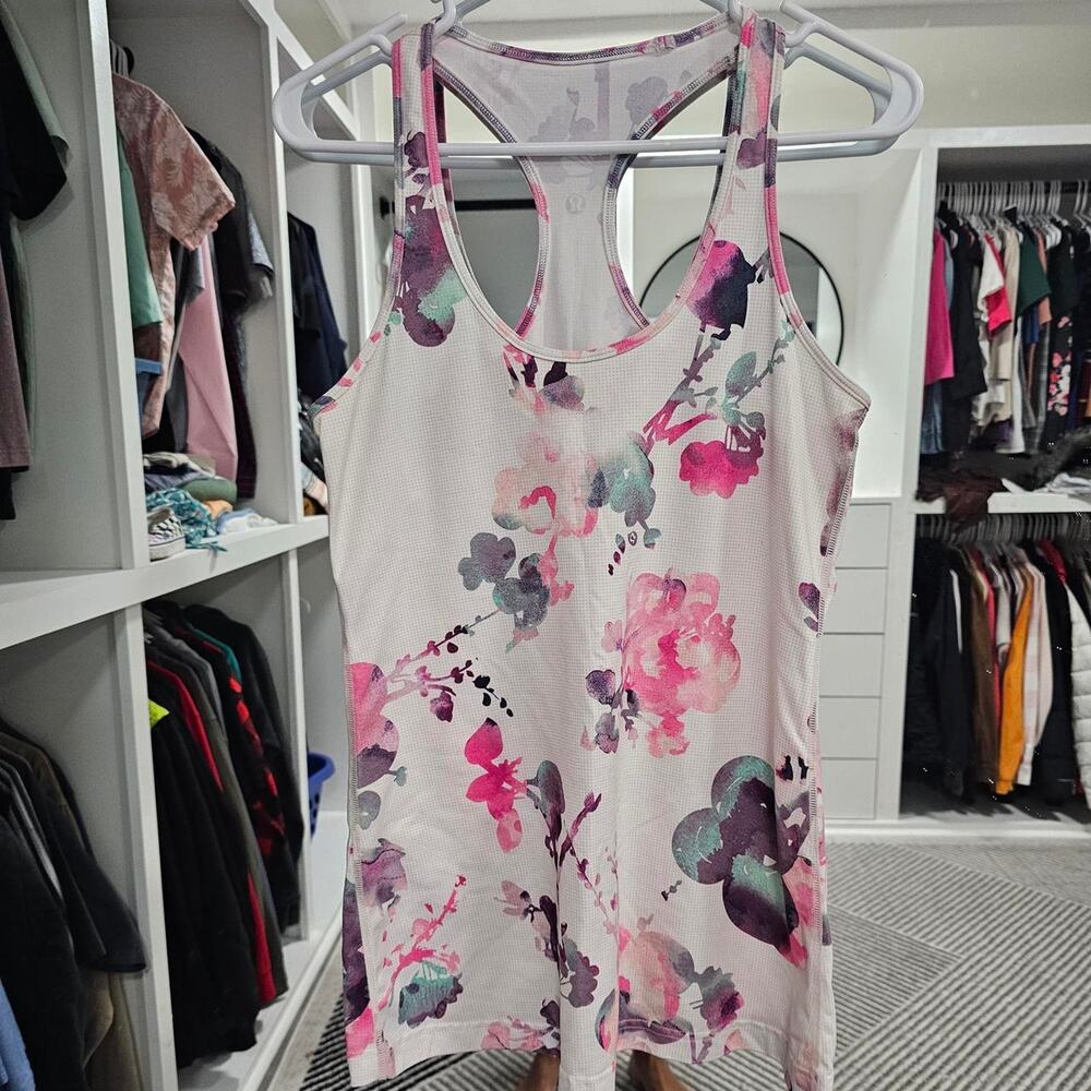 Lululemon Floral Racerback Tank 🌸 - Picture 2 of 5